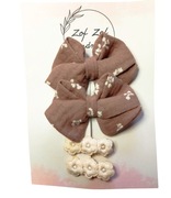 Zestaw spinek dla dziewczynki czekoladowe kokardy i kwiatuszki