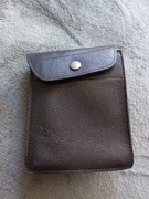 Kabura etui mandatownik saszetka na pas skórzana nowa zamykana czarna 