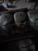 Pokrywki wtryskiwaczy c 360. 