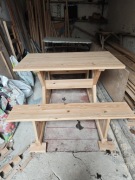 Solidny stół ogrodowy z ławkami 130 cm – Nowy, stan surowy