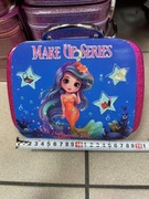 Zestaw kuferek z kosmetykami dla dziewczynki