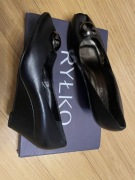 Eleganckie damskie czółenka Ryłko