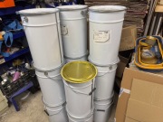 Wiadro metalowe z pokrywa uszczelka zamknieciem opaska obejmą 25l stalowe