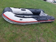 Ponton z silnikiem EVINRUDE