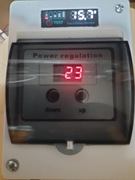 Regulator mocy przetwornicy do grzania wody z paneli solarnych