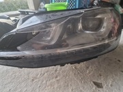 Lampy  przednie GOLF VII Uszkodzone do regeneracji