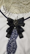 Czarna broszka do koszuli krawatka goth lolita glamour spinka kokarda