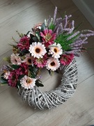 Kompozycja kwiatowa jesienna.