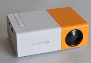 Mini projektor filmowy led