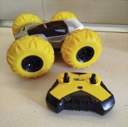 Samochód RC Exost 2.4 GHz z pilotem - sprawny