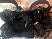 MICROSOFT XBOX 360 S -1439 ,+AKCESORIA 