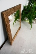 Lustro, rama ze starego drewna.