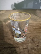 Szklany kieliszek z motywem Pragi