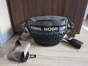 Designerska nerka z opony i pasa bezpieczeństwa – unikat