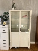 Szklana szafa szpitalna vintage PRL – kompletna, loft / industrial