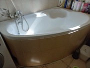 Wanna akrylowa rogowa trójkątna z siedziskiem i korkiem klik