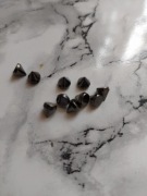 Ćwieki stożki 0,5cm, 22 sztuk