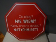 tabliczka dekoracyjna z napisem dla dzieci