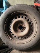 Felgi stalowe + opony zimowe Firestone Winterhawk 195/65 R15