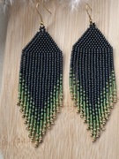 Kolczyki z japońskich koralików.