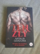 Książka "Ten zły" Natalia Dziadura 