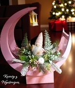 Stroik świąteczny z skrzatem