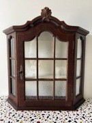 Drewniana witrynka / gablotka na ścianę vintage