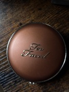 Bronzer too faced