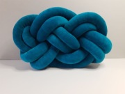 Poduszka precel ozdobna