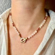 Naszyjnik z Kwarcu Różowego i Rodonitu 