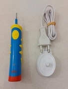 Szczoteczka elektryczna do zębów braun Oral B dla dzieci