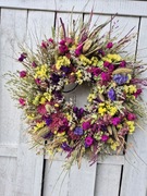 Wianek wieniec z suszonych kwiatów roślin naturalny jesienny