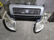 Lampy przód+ grill+ nowa ramka pod niego 