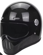 Kask motocyklowy z włókna węglowego