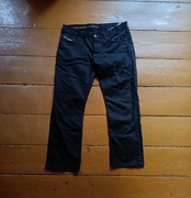 Czarne spodnie jeansy dżinsy Diesel rozmiar 33