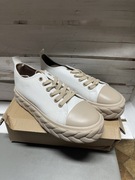 Biało kremowe trampki na masywnej podeszwie 39 powystawowe