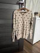 Sweterek w serduszka