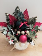 Świąteczna dekoracja z reniferem stroik bożonarodzeniowy na stół prezent