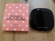 rozświetlacz  MARC JACOBS 80 WORTH THE WAIT