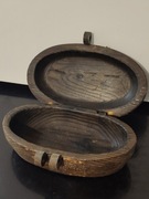 Stara drewniana skrzynka z klapką – ręcznie wykonana, patyna, unikat