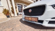 Jaguar xe biała perła 340 KM V6 auto do ślubu 