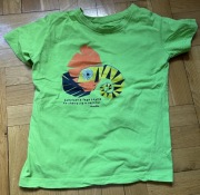 T-shirt "Kameleon z tego słynie że chowa się w roślinie" endo. rozmiar 122