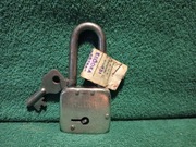 Stara kłódka nitowana Astra PRL