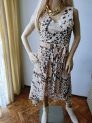 Sukienka midi w wężowy wzór BISCUIT elegancka kopertowa zwiewna 36 