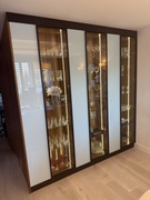 Witryna LED salon jadalnia - szkło, wnętrze fornir, 5x otwierany front