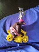 Madagaskar 3 zabawka Król Julian i Sonya