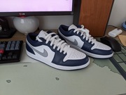 Buty Nike Air Jordan 1 Low Midnight Navy Wolf Grey rozmiar 42 NOWE