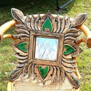 Zabytkowe  lustro w drewnianej ramie