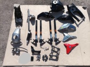 BMW F900R Lagi owiewka wahacz Stelaż kufrów bocznych amortyzator bak osłona