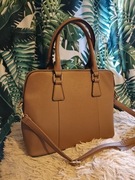 Torebka beżowa  klasyczna 